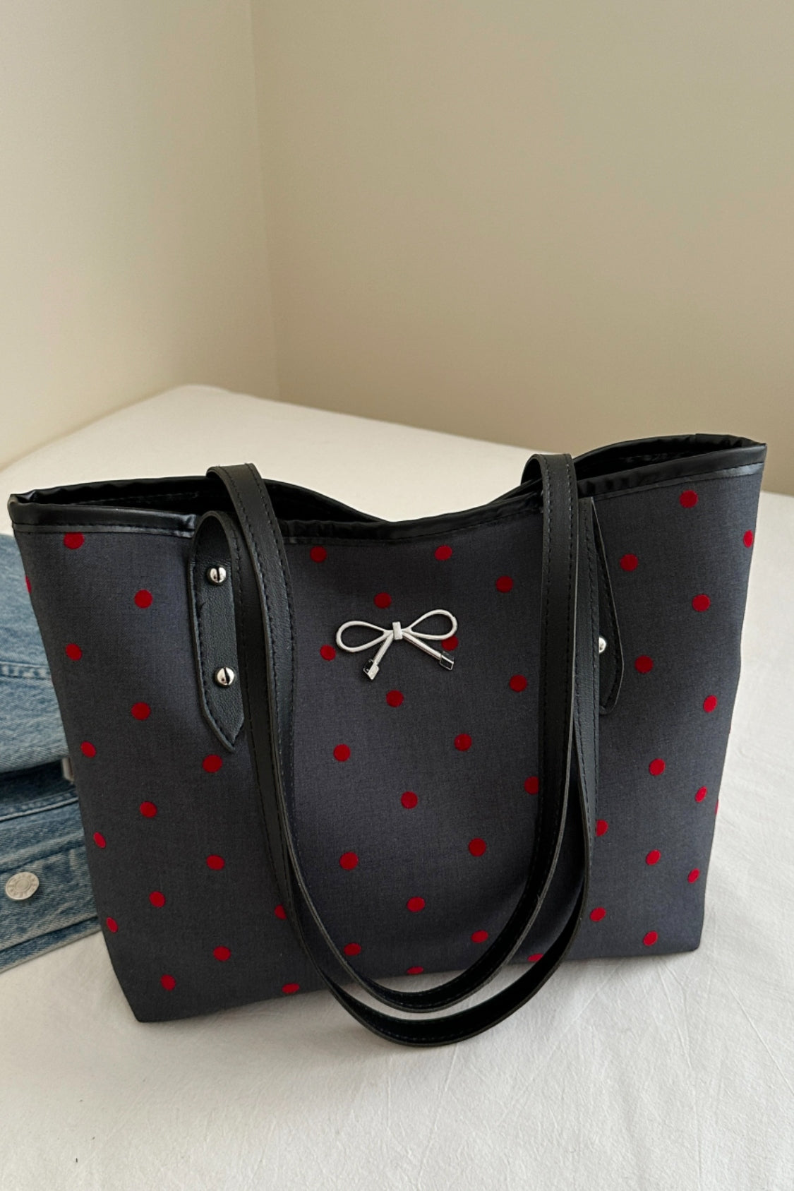 Bow Trim Polyester Tote Bag